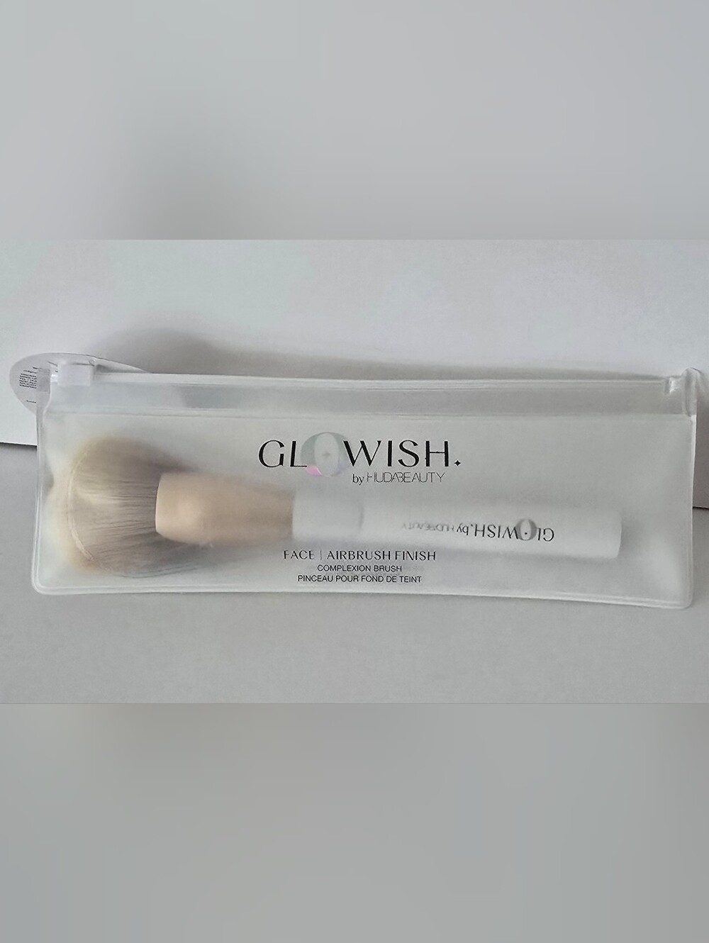 HUDA BEAUTY GloWish Face‎ Airbrush Finish Complexion Brush